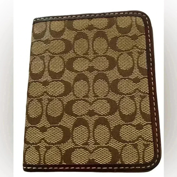 Coach ID Card Wallet in color natural - Picture 1 of 7